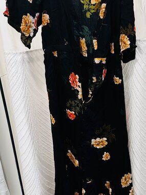 Saltwater Luxe Floral Dress M